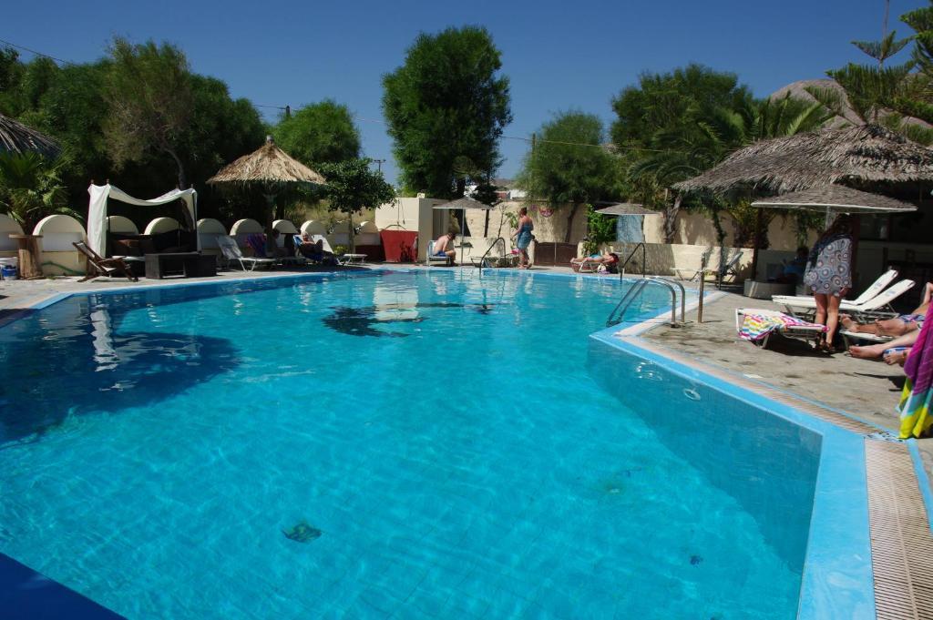 بيريسا Hotel Rena المظهر الخارجي الصورة